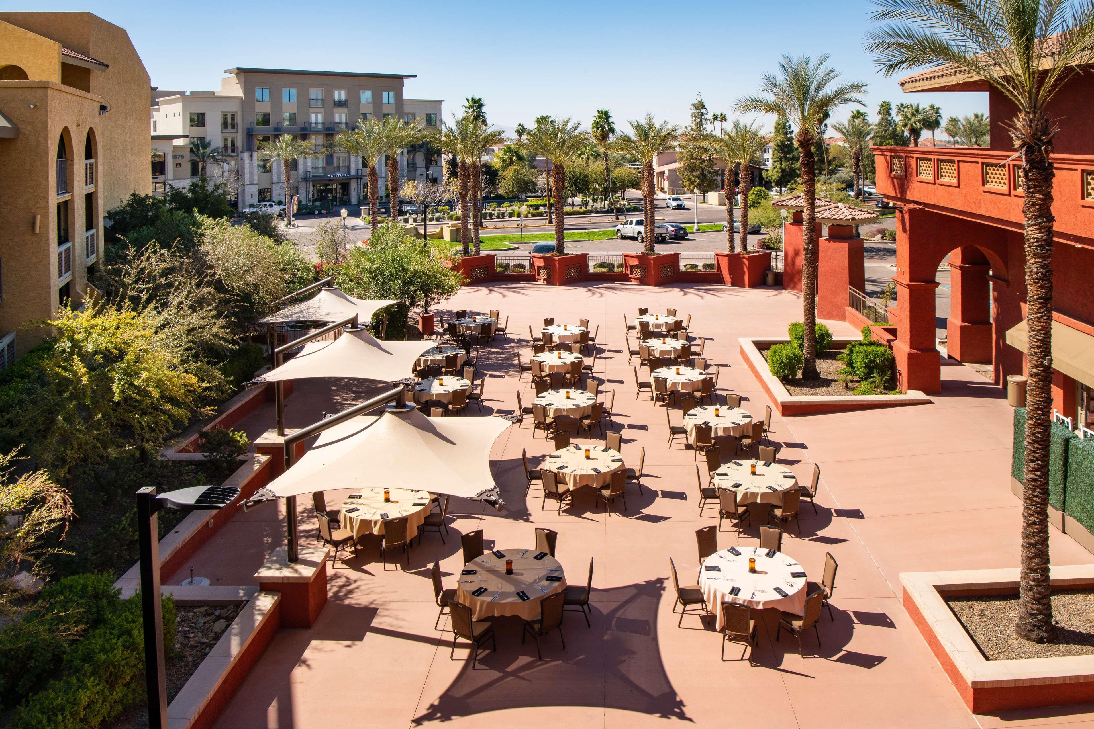 Hilton Phoenix Resort At The Peak Exterior photo